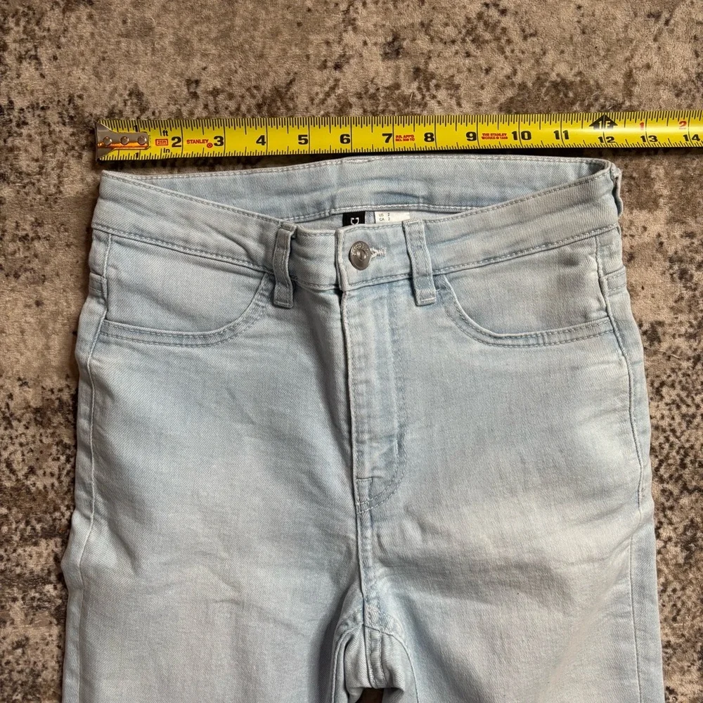Divided H & M Women’s Light Wash High Rise Skinny Jeans Size 2 - Picture 4 of 8